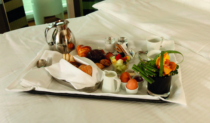 Scenic River Cruises, In-Suite Dining 1.jpg